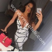 Çiftlik Escort'ta Size Eşsiz Zevkler Sunan Tutkulu Bayanın Portresi