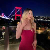 Escort Bensun, kendi yeri olan