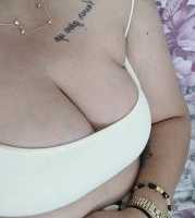 Fanteziye açık  Büyük gögüşlü escort Azra