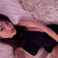 FİT beyaz tenli bayan Eyşan