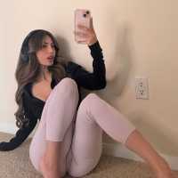 FİT beyaz tenli bayan Eyşan