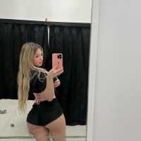 Sakso da iddialı Bayan Alina